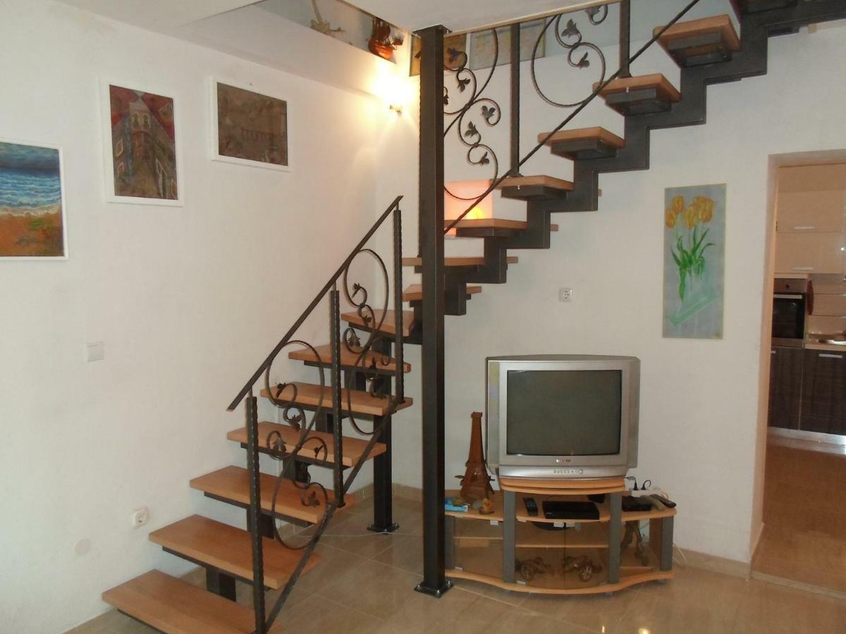 Apartment Mira Slime Luaran gambar