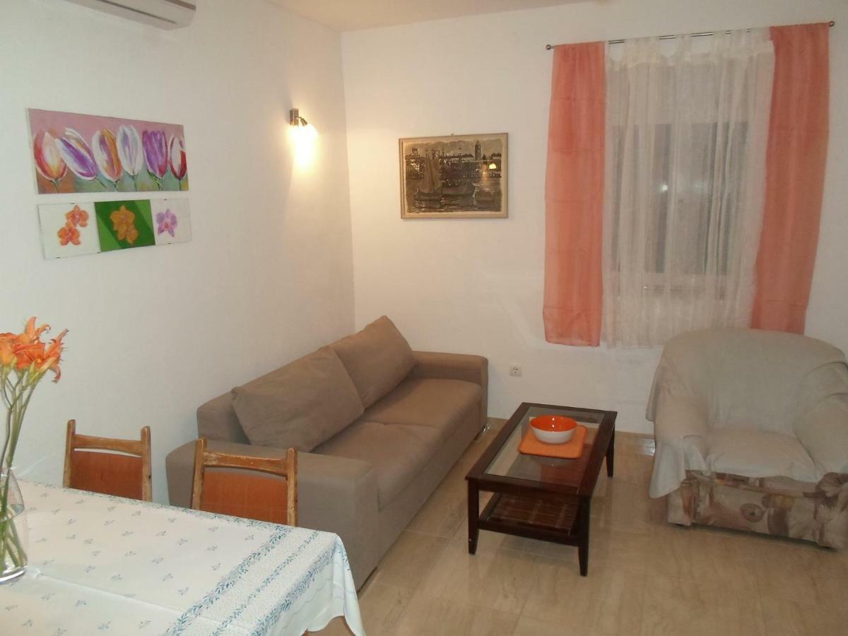 Apartment Mira Slime Luaran gambar